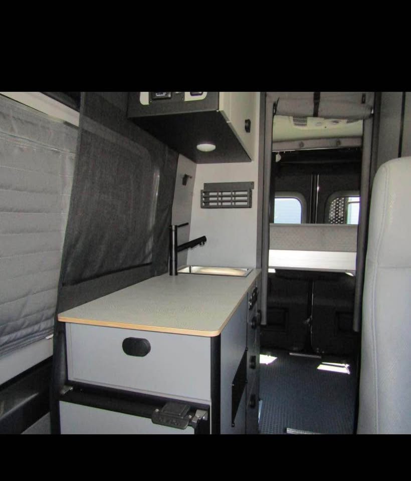 2025 Winnebago revel in Phoenix, AZ (photo 4)