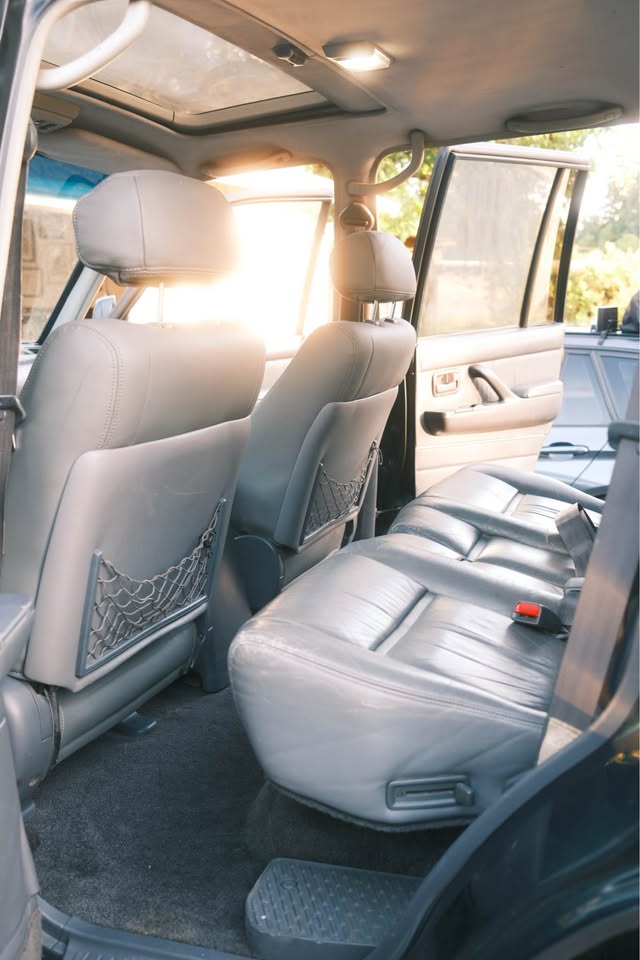 1994 Toyota Landcruiser · Sport Utility 4D in Tumwater, WA (photo 4) — photo 4