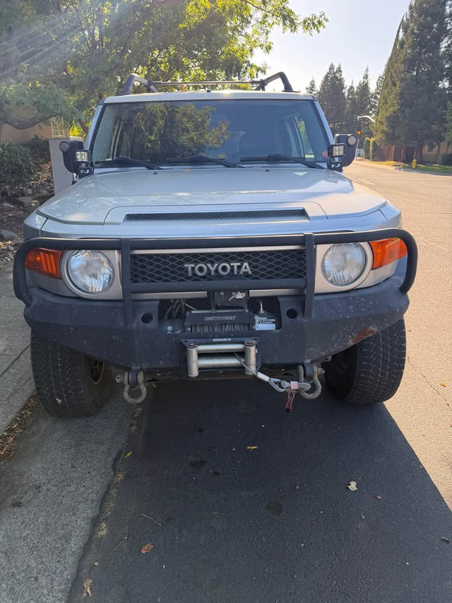 Toyota FJ Cruiser — photo 3