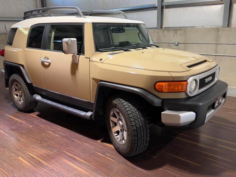 2014 Toyota FJ Cruiser in Windsor, CO (photo 7) — photo 7