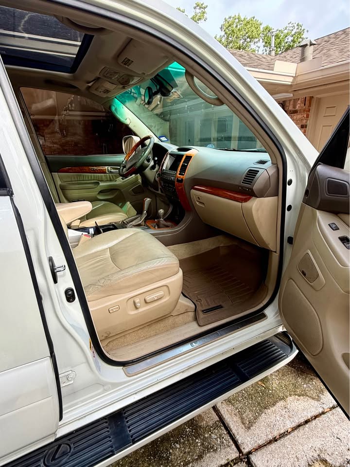 2006 Lexus GX · GX 470 Sport Utility 4D (photo 6) — photo 6