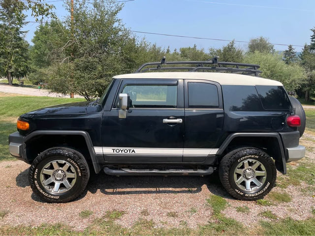 2014 Toyota FJ Cruiser 4x4 Runs and Drives Great!! Last Year Made in Proctor, MT (photo 1)