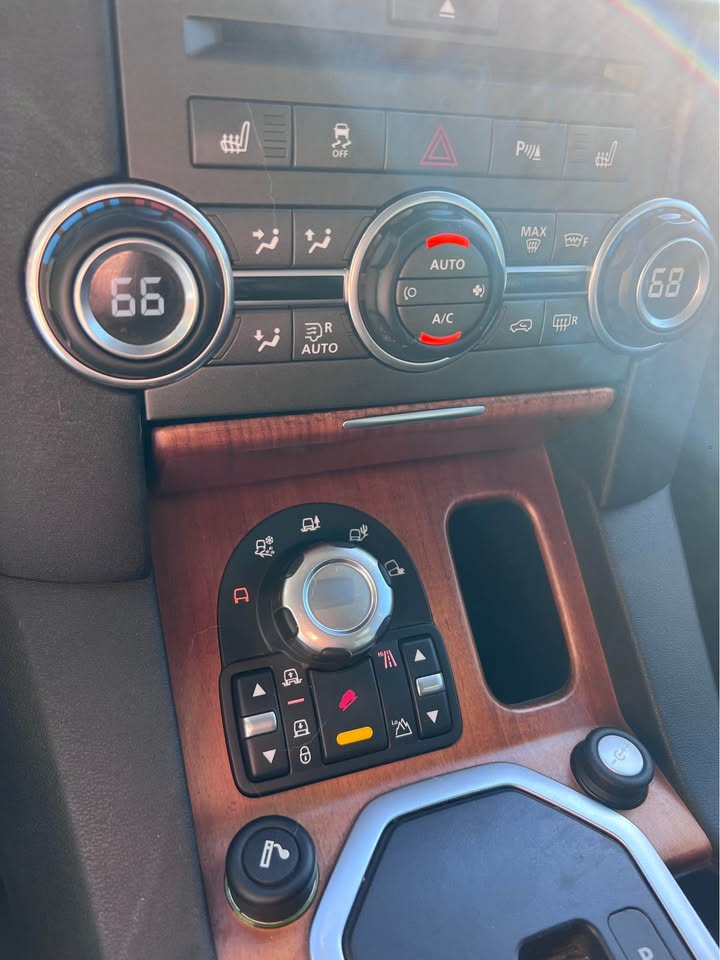 2011 Land Rover lr4 hse lux in Denver, CO (photo 7) — photo 7