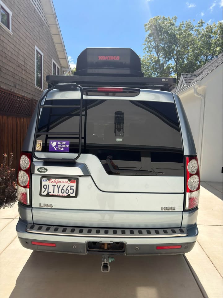 2012 Land Rover LR4 · HSE Sport Utility 4D in Sacramento, CA (photo 5) — photo 5