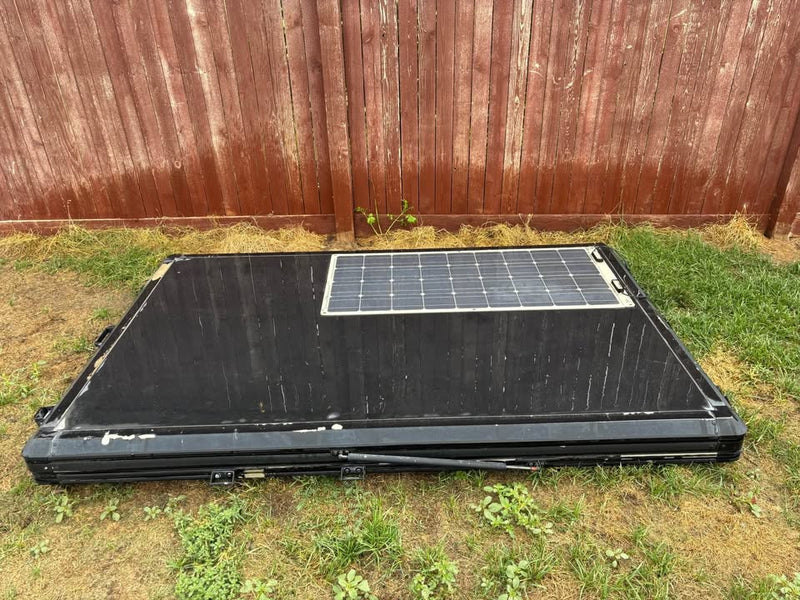 Hard shell roof top tent (photo 4) — photo 4