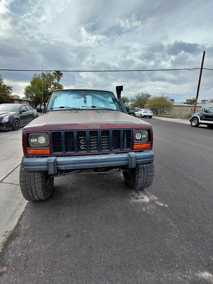 2000 Jeep Cherokee · SE Sport Utility 4D in Phoenix, AZ (photo 1)