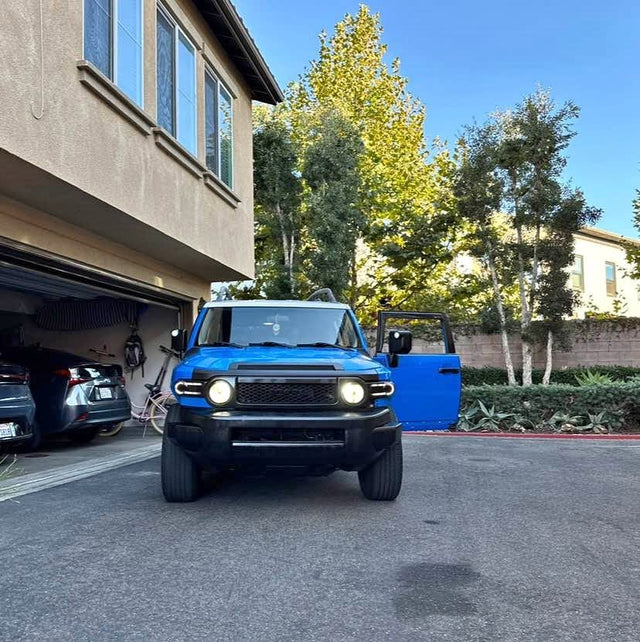 2007 Toyota FJ Cruiser · Sport Utility 2D in Newport Beach, CA (photo 1)