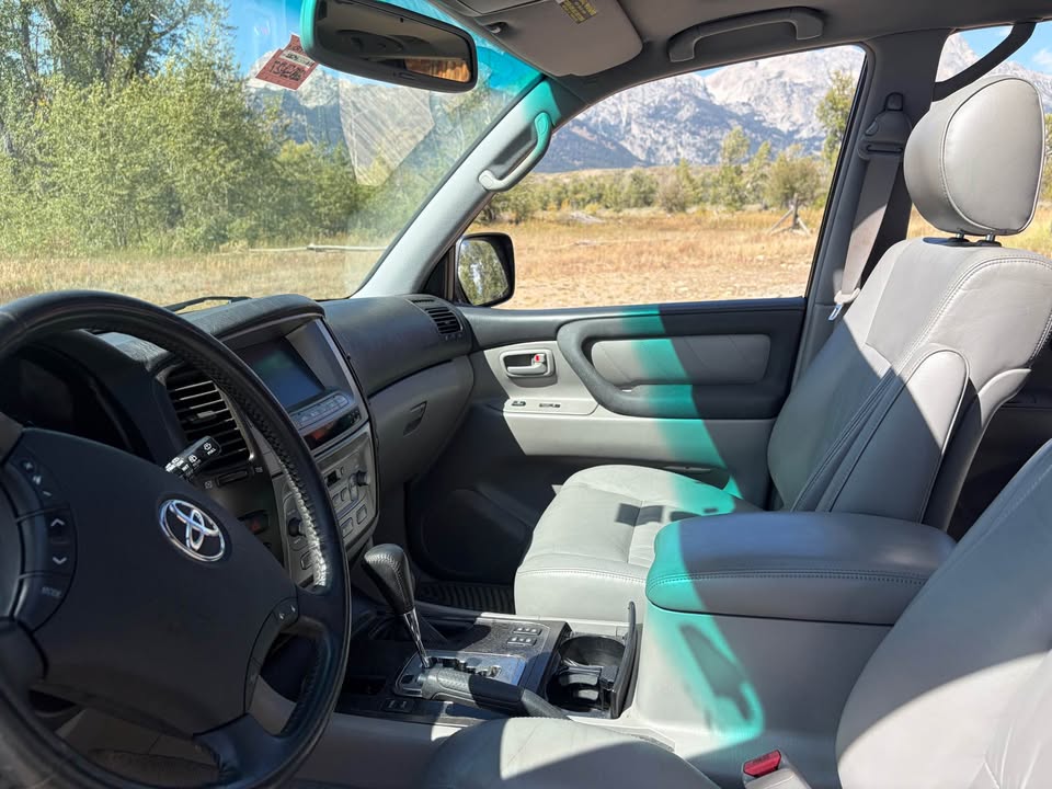 2004 Toyota Land Cruiser 100 Series - V8 in Jackson, WY (photo 4) — photo 4