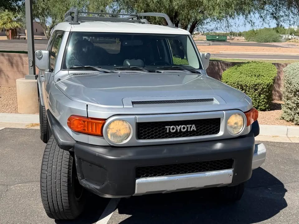 2007 Toyota FJ Cruiser · Sport Utility 2D in Chandler, AZ (photo 3) — photo 3