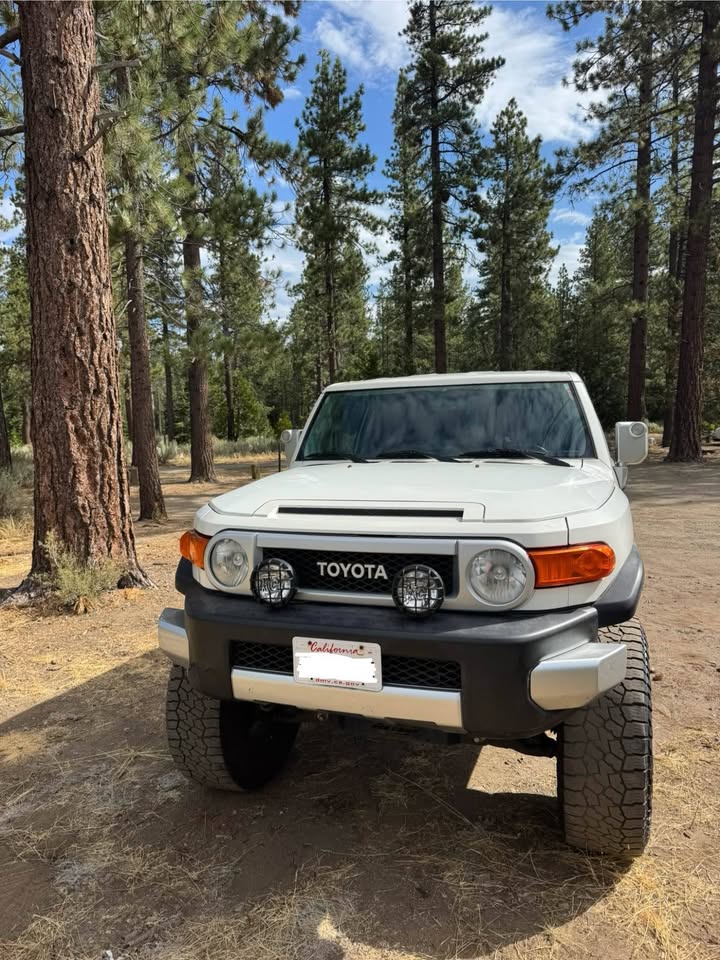2012 Toyota FJ Cruiser · Sport Utility 2D in South Lake Tahoe, CA (photo 3) — photo 3