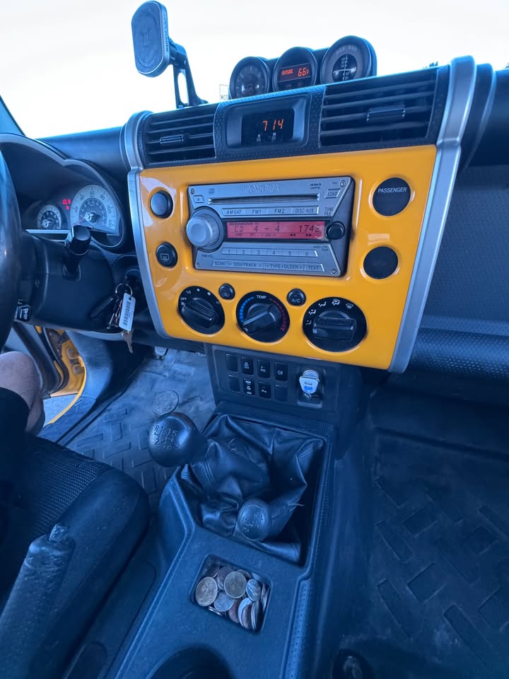 2007 Toyota FJ Cruiser in Denver, CO (photo 7) — photo 7