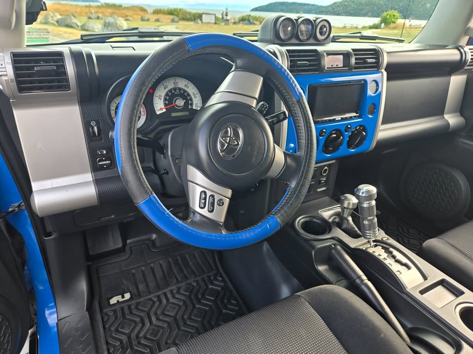2007 Toyota FJ Cruiser in Anacortes, WA (photo 12) — photo 12