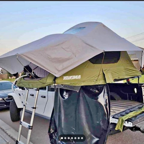 Yakima skyrise Rooftop Tent (plus accessories)