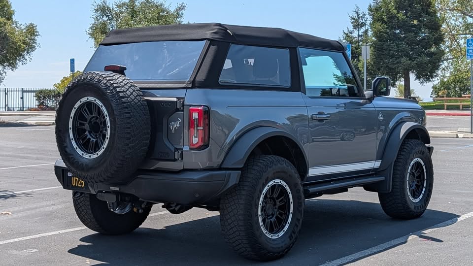 2022 Ford Bronco Outer Banks Sport Utility 2D in Fremont, CA (photo 3) — photo 3