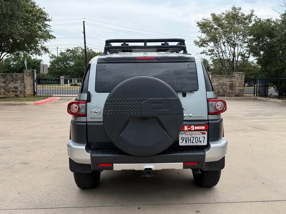 2012 Toyota FJ Cruiser · Sport Utility 2D in Austin, TX (photo 9) — photo 9