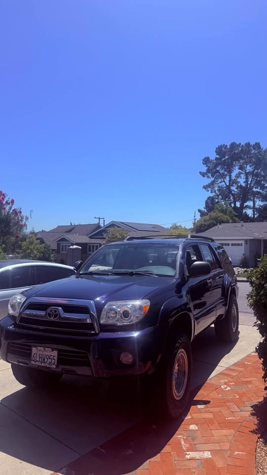 2008 Toyota 4Runner · SR5 Premium Sport Utility 4D in Redwood City, CA (photo 2) — photo 2