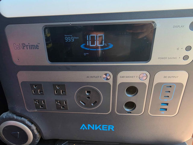 Anker F2000 (Powerhouse 767) Portable Power Station and Bluetti PS120 portable solar panel — photo 2