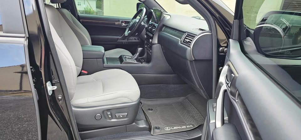 2023 Lexus GX · GX 460 Luxury Sport Utility 4D in Marietta, GA (photo 7) — photo 7
