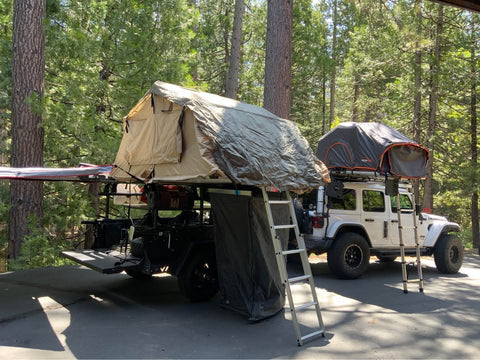 Smittybilt XL 3-4 person rooftop tent
