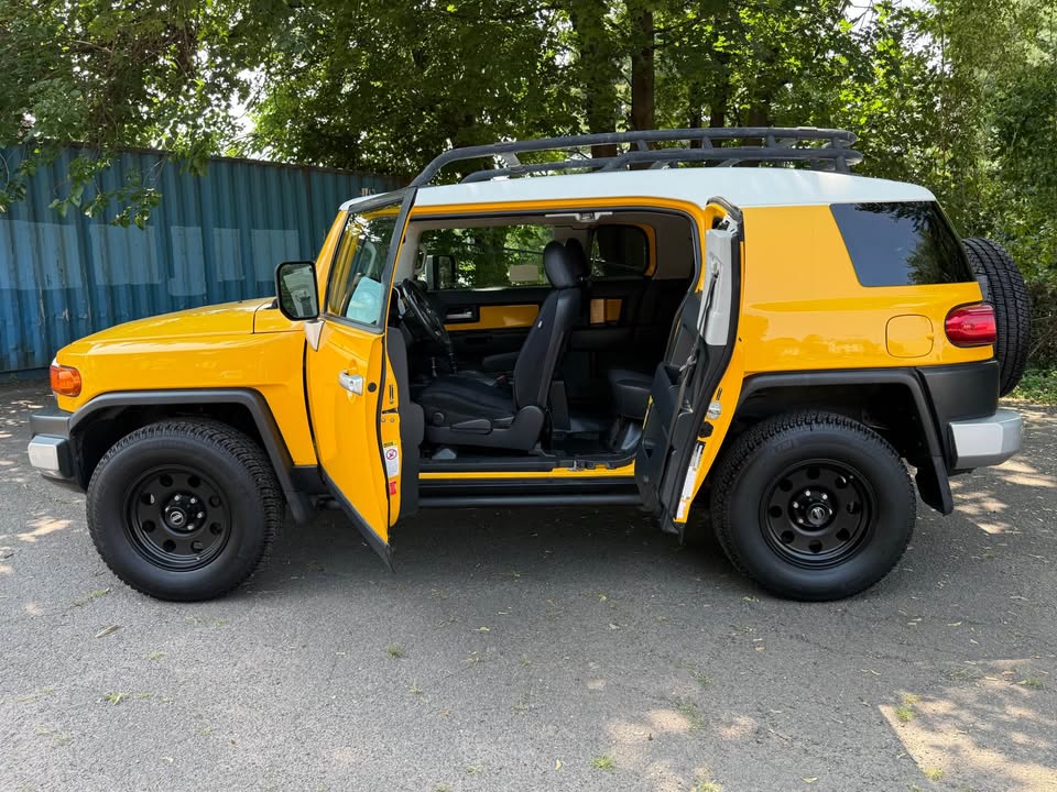 2009 Toyota FJ Cruiser · 4.0L V6 in Meriden, CT (photo 3) — photo 3