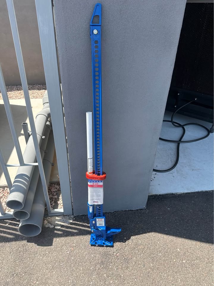Hi-Lift Patriot Edition Jack (photo 2) — photo 2