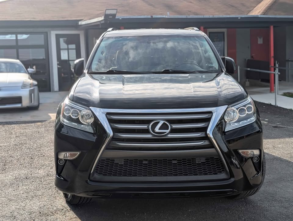 2017 Lexus GX · GX 460 Luxury Sport Utility 4D in Kyle, TX (photo 2)