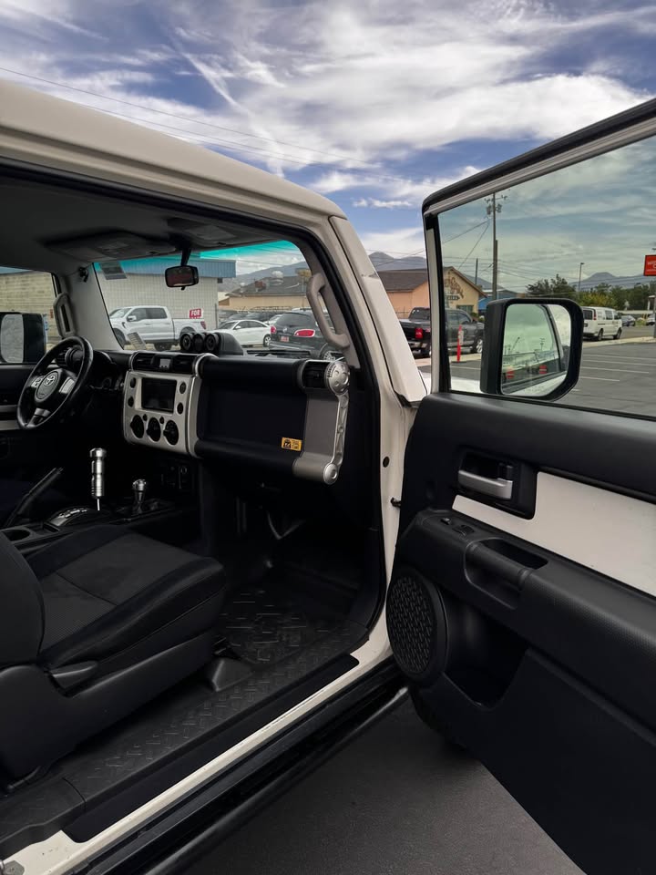2008 Toyota FJ Cruiser in Provo, UT (photo 10) — photo 10