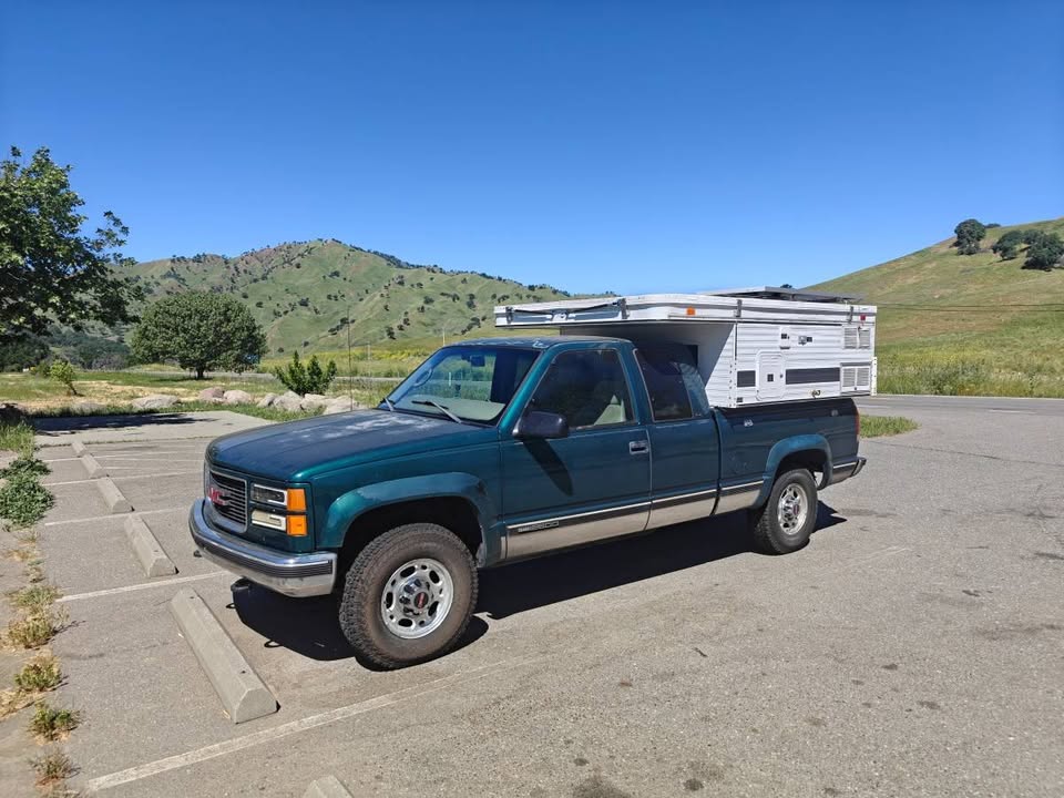 2001 Four Wheel Camper Hawk (photo 5) — photo 5
