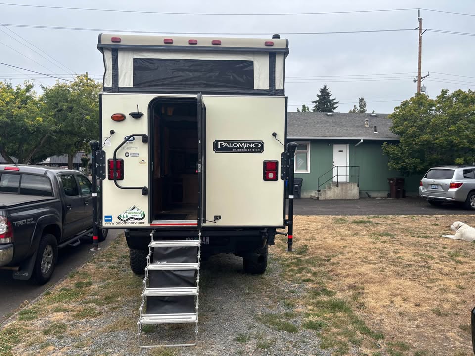 2015 Palomino Pop Up camper in Gladstone, OR (photo 2)