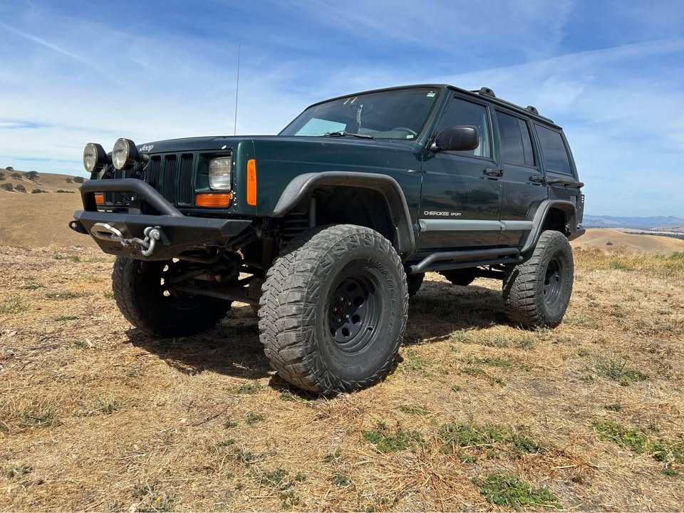2001 Jeep xj cherokee in Concord, CA (photo 8) — photo 8