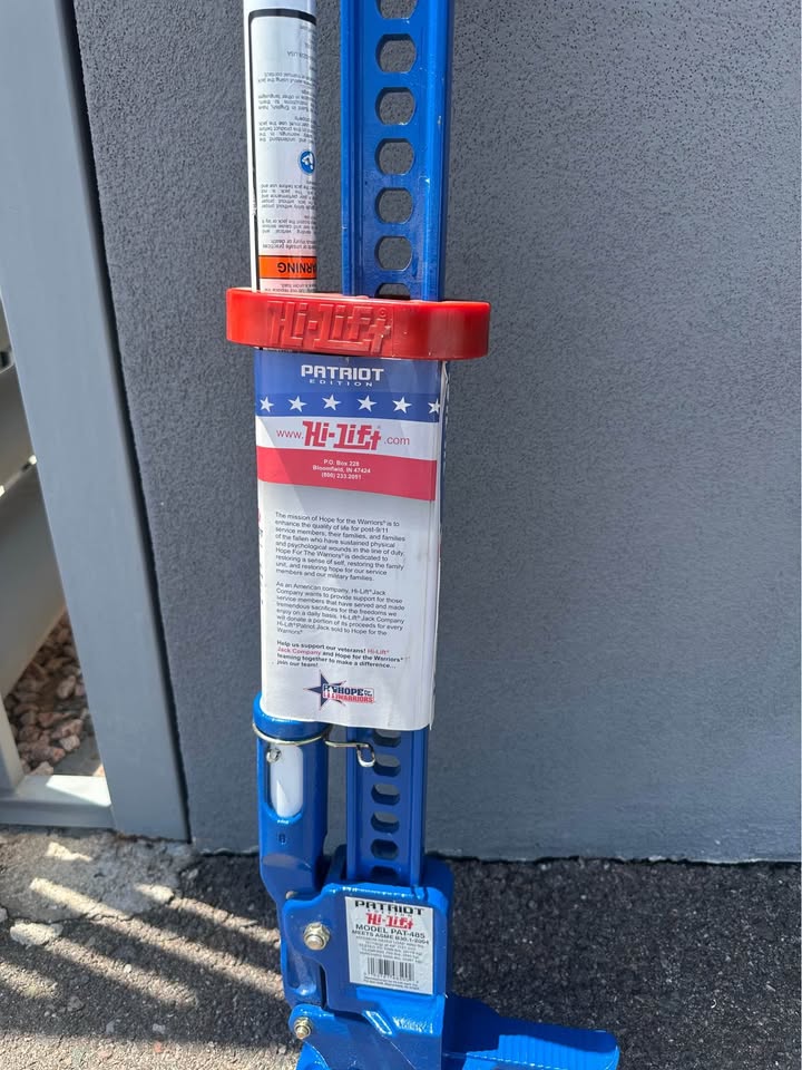 Hi-Lift Patriot Edition Jack (photo 7) — photo 7
