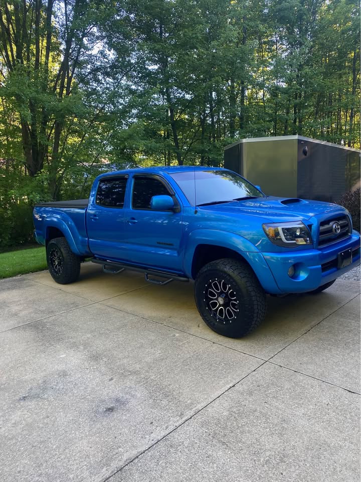 Toyota Tacoma 2009 TRD Sport 148k Miles in Mantua, OH (photo 2) — photo 2