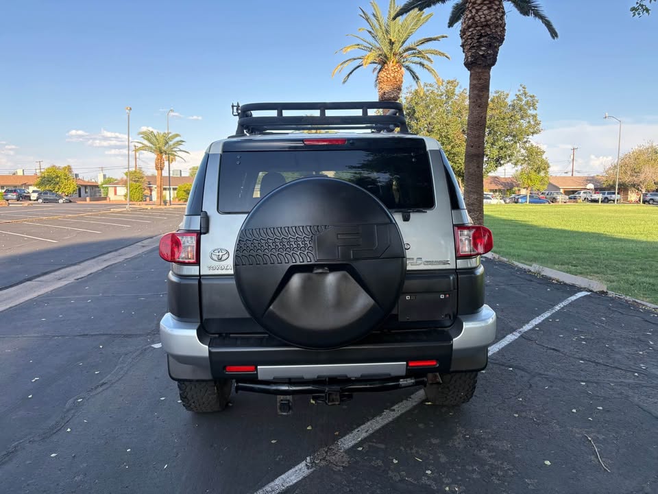 2010 Toyota FJ Cruiser · Sport Utility 2D in Mesa, AZ (photo 5) — photo 5