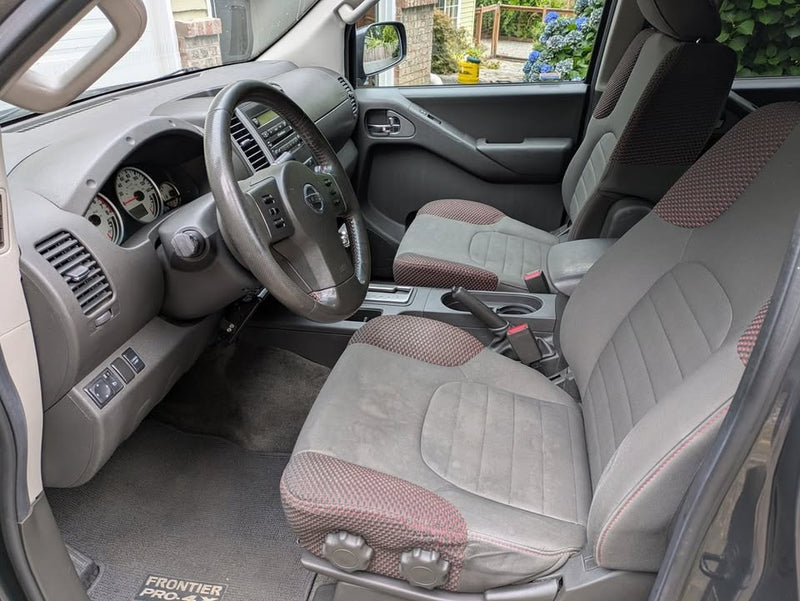 2012 Nissan Frontier Pro-4x (v6 4x4) crew cab WITH extras in Woodinville, WA (photo 5) — photo 5
