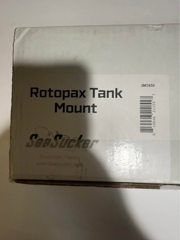 Seasucker Rotopax suction gas/water mount (photo 4) — photo 4