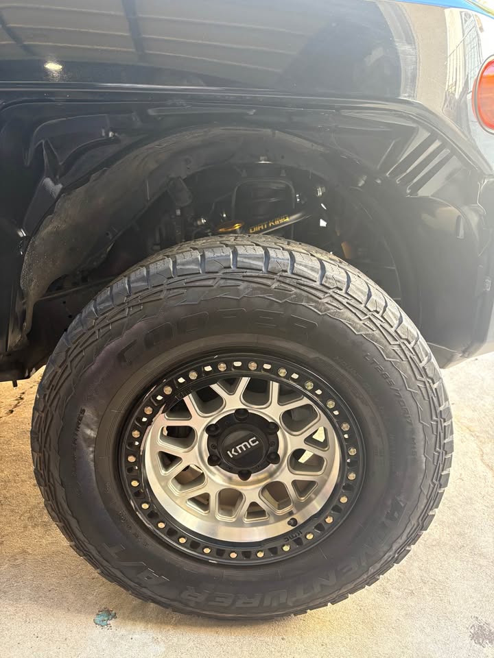 2007 Toyota FJ Cruiser in Los Angeles, CA (photo 9) — photo 9