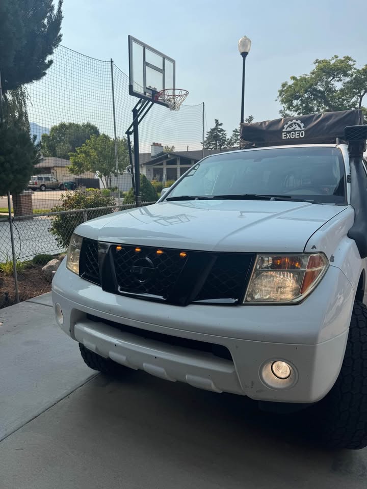 2007 Nissan Pathfinder · SE Sport Utility 4D (photo 8) — photo 8