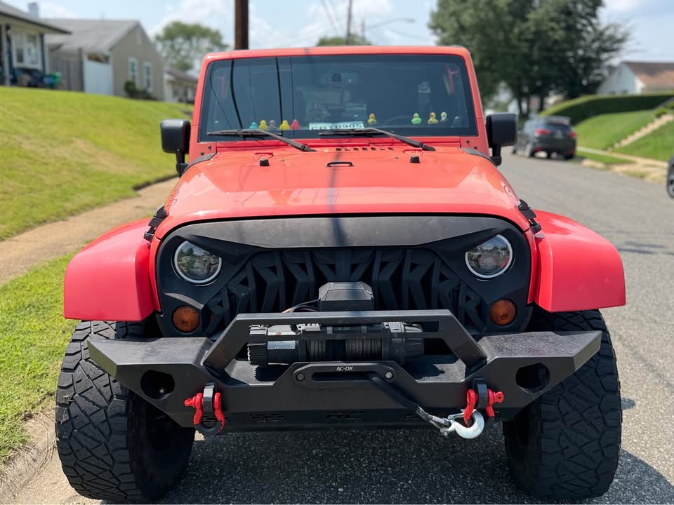 2013 Jeep Wrangler Unlimited · Sahara Sport Utility 4D in Oxon Hill, MD (photo 2) — photo 2