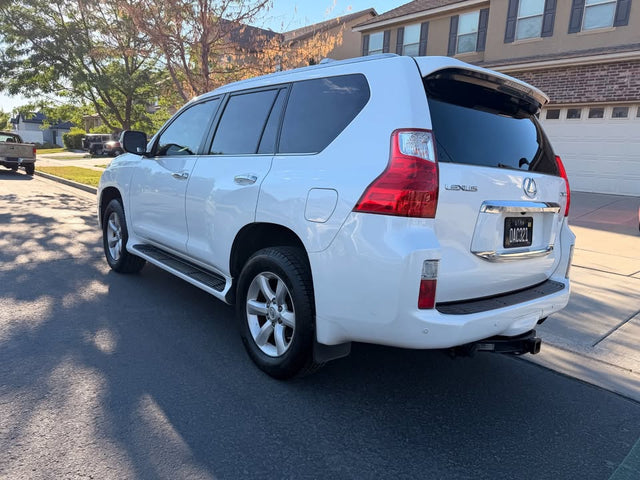 2010 Lexus GX460 — photo 3