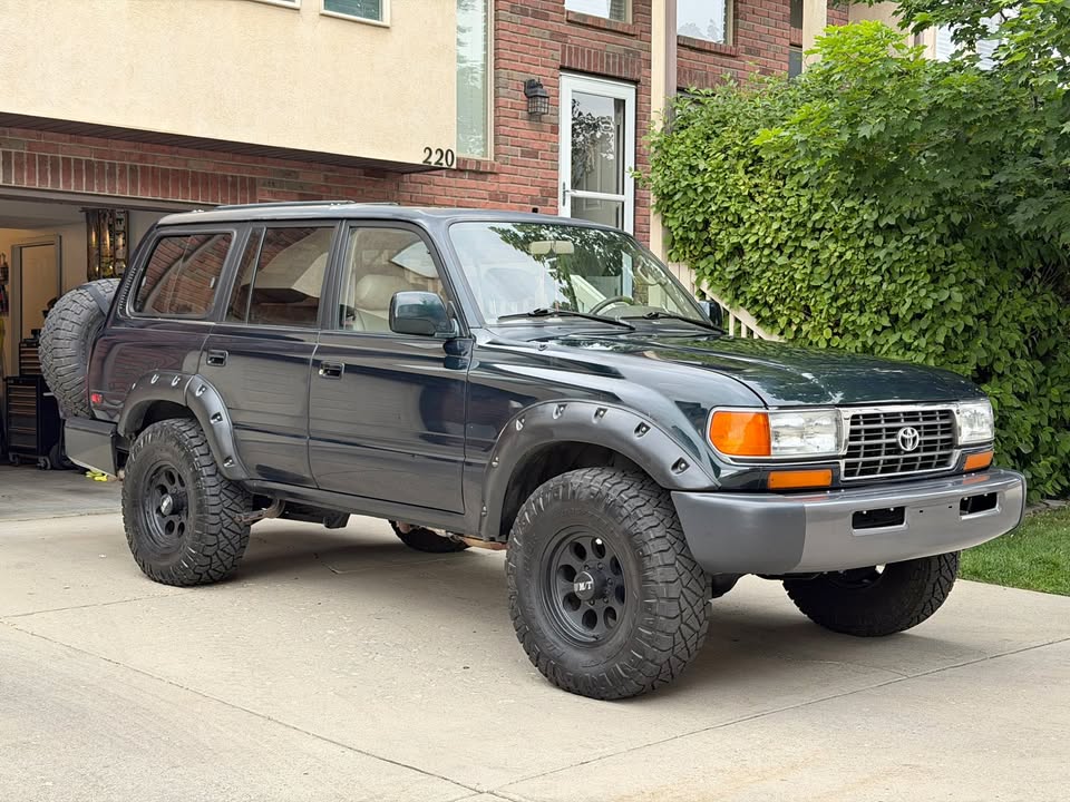 1996 Toyota Landcruiser Sport Utility 4D (photo 1) — photo 1