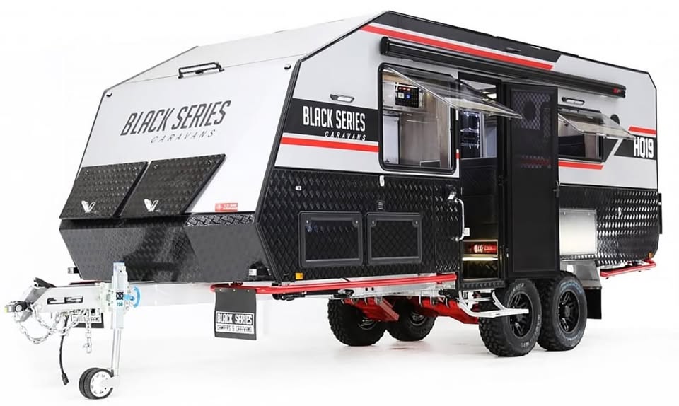 2025 BLACK SERIES OFF ROAD TRAVEL TRAILER HQ19 in Boerne, TX (photo 9) — photo 9