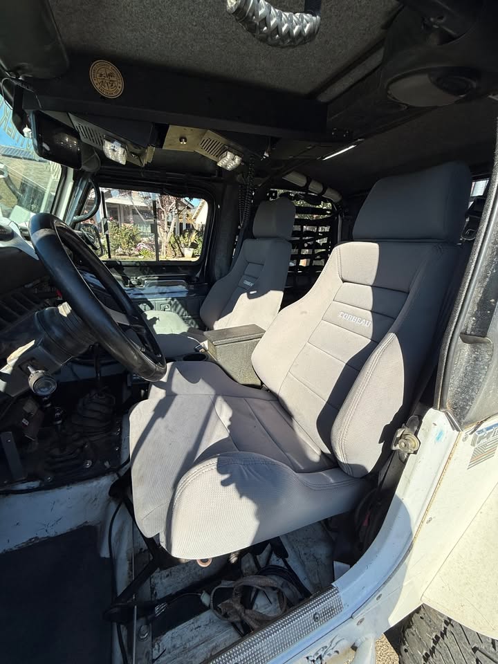 1993 Jeep Wrangler · S Sport Utility in Clovis, CA (photo 5) — photo 5