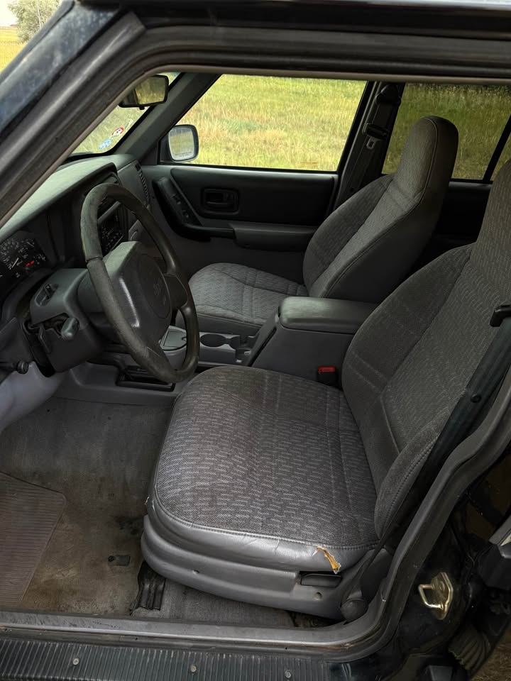1998 Jeep Cherokee · XJ 158,000 Original Miles in Fort Collins, CO (photo 11) — photo 11