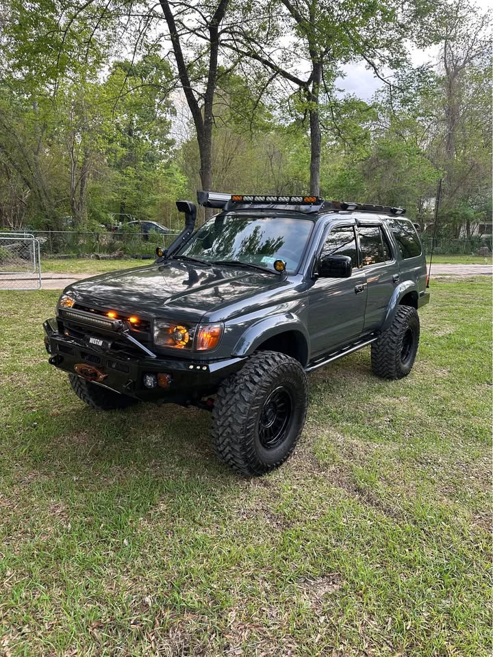 2001 Toyota 4Runner · SR5 Premium Sport Utility 4D in Conroe, TX (photo 7) — photo 7