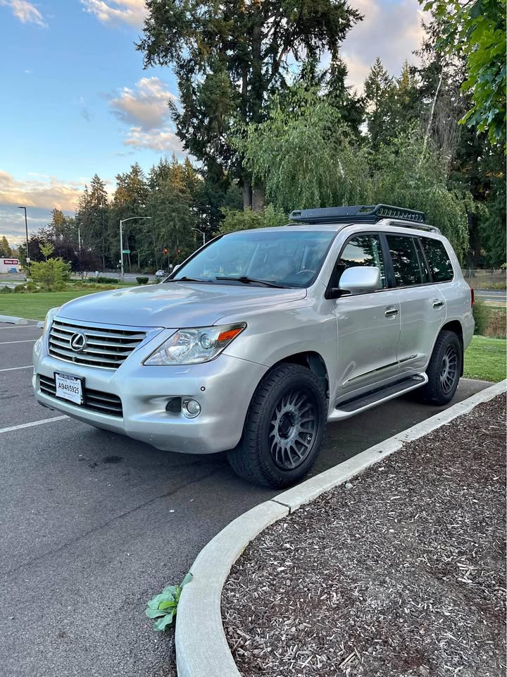 2008 Lexus LX · LX 570 Sport Utility 4D in Tacoma, WA (photo 1) — photo 1