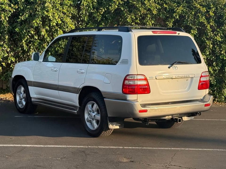 2005 Toyota Land Cruiser in Fair Oaks, CA (photo 5) — photo 5