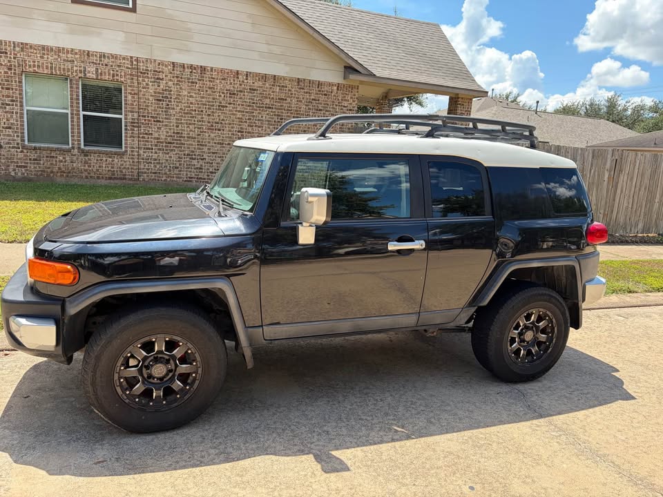 2008 Toyota FJ Cruiser · Sport Utility 2D in Katy, TX (photo 8) — photo 8