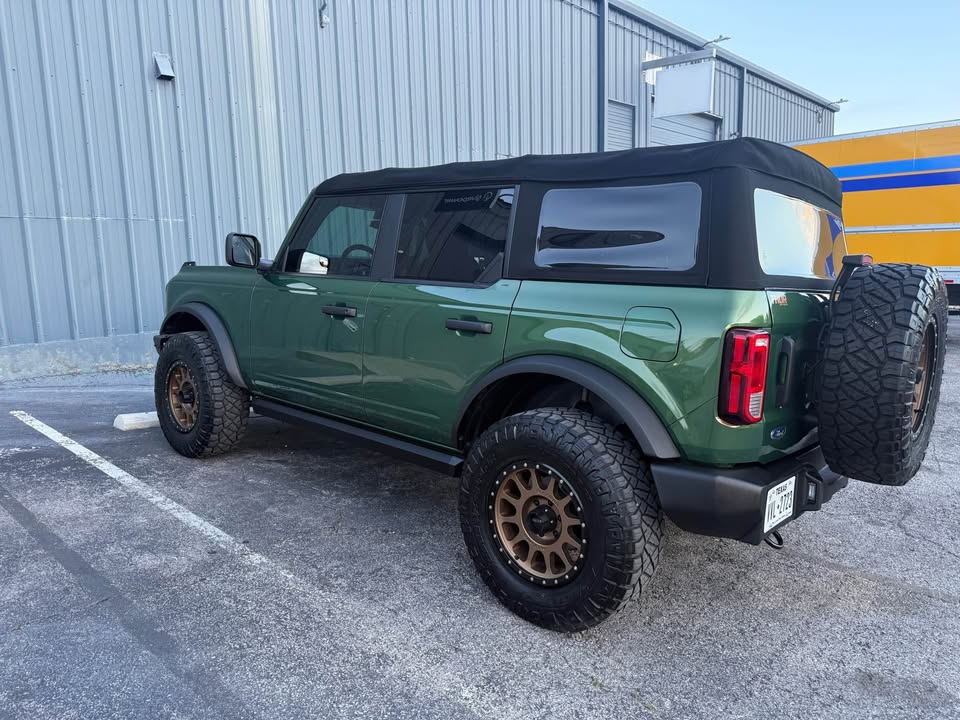 2022 Ford Bronco · First Edition Sport Utility 4D (photo 2) — photo 2