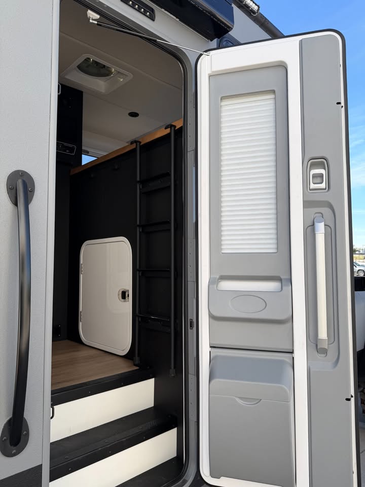 2024 Storyteller Overland gxv hilt in New Braunfels, TX (photo 10) — photo 10