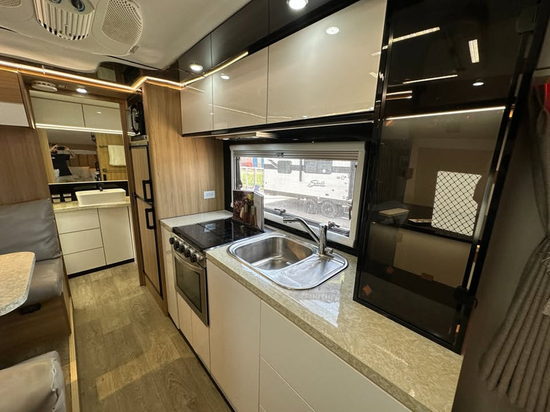 2022 BLACK SERIES CA TRAVEL TRAILER HQ19 OFF-ROAD / GRID MODEL in Arlington, TX (photo 6) — photo 6